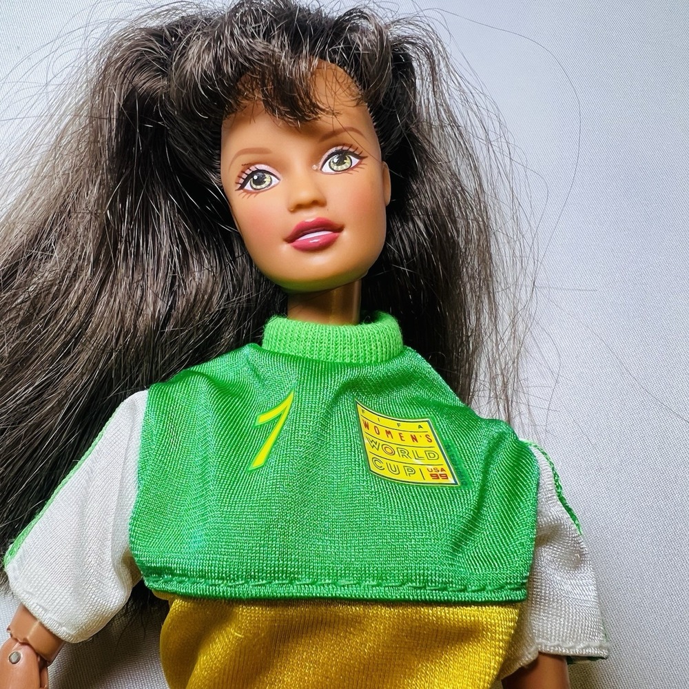 1999 Barbie Soccer Teresa Doll 20207 FIFA Womens‎ World Cup Mattel Vintage 90s